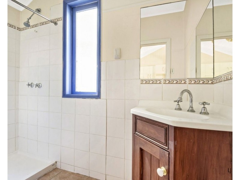 1/67 McLean Street, Coolangatta QLD 4225