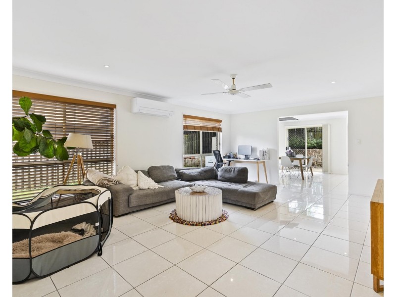 30 Sharscay Close, Burleigh Heads QLD 4220