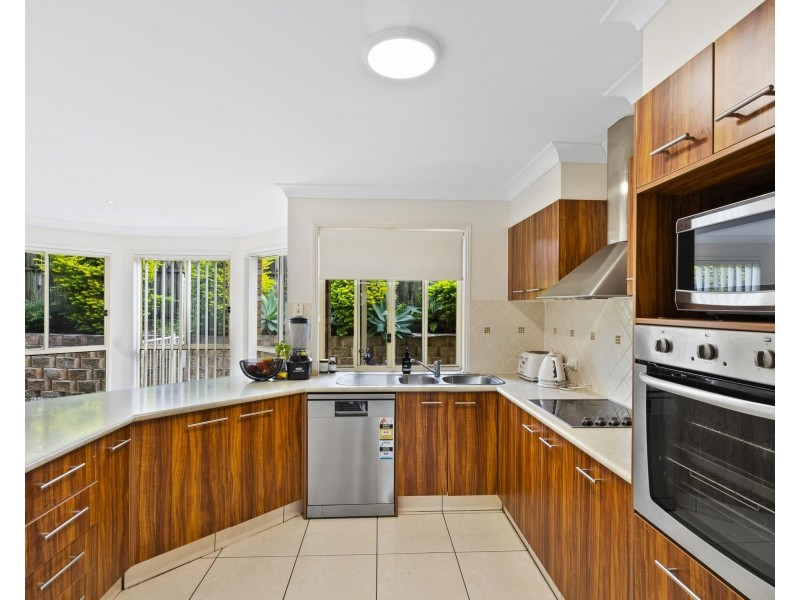 30 Sharscay Close, Burleigh Heads QLD 4220