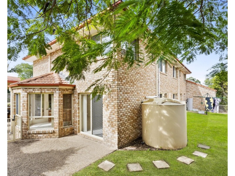 30 Sharscay Close, Burleigh Heads QLD 4220