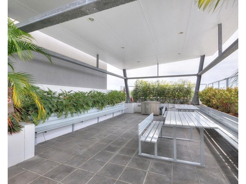 1211/10 Fifth Avenue, Palm Beach QLD 4221