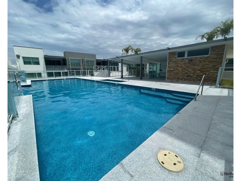 1211/10 Fifth Avenue, Palm Beach QLD 4221