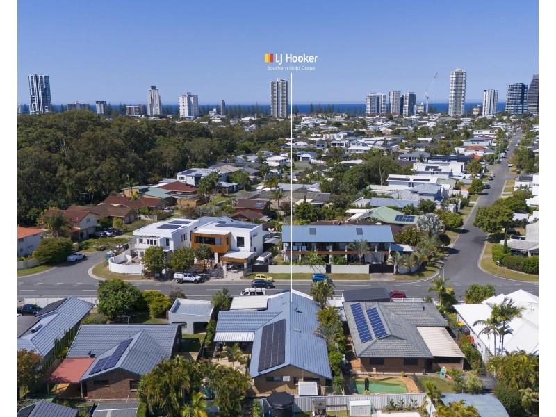 136 Burleigh Street, Burleigh Waters QLD 4220