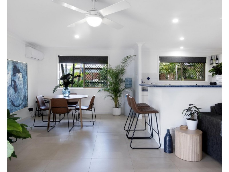 136 Burleigh Street, Burleigh Waters QLD 4220