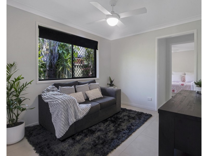 136 Burleigh Street, Burleigh Waters QLD 4220