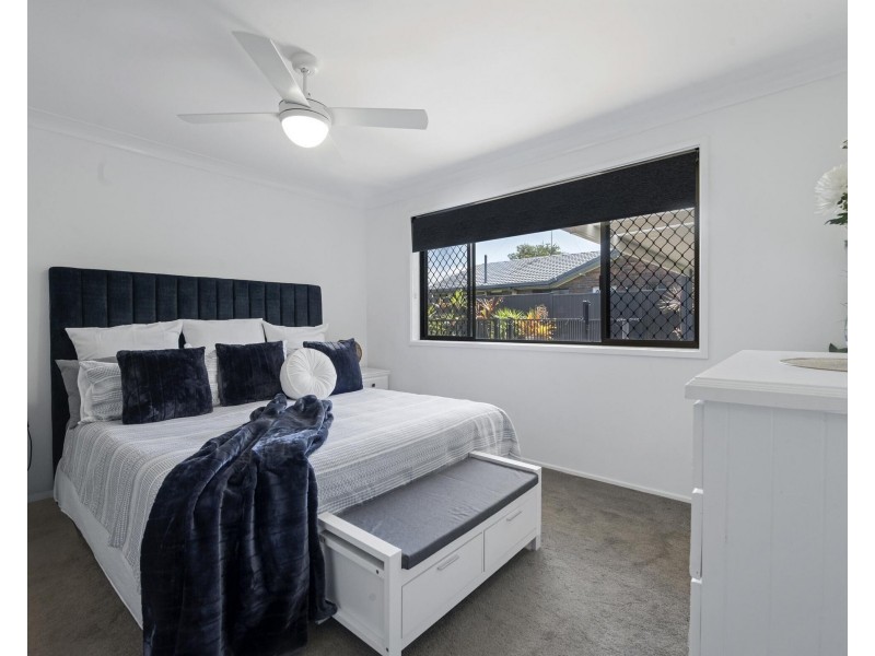 136 Burleigh Street, Burleigh Waters QLD 4220