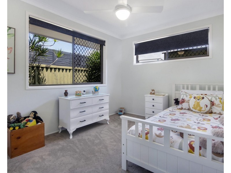 136 Burleigh Street, Burleigh Waters QLD 4220