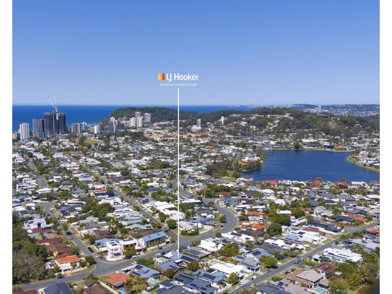 136 Burleigh Street, Burleigh Waters QLD 4220