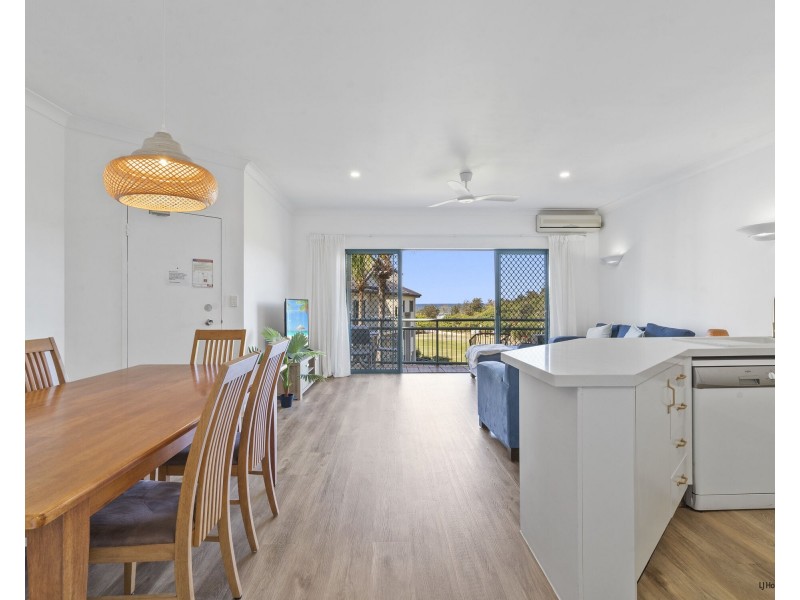 102/955 Gold Coast Highway, Palm Beach QLD 4221