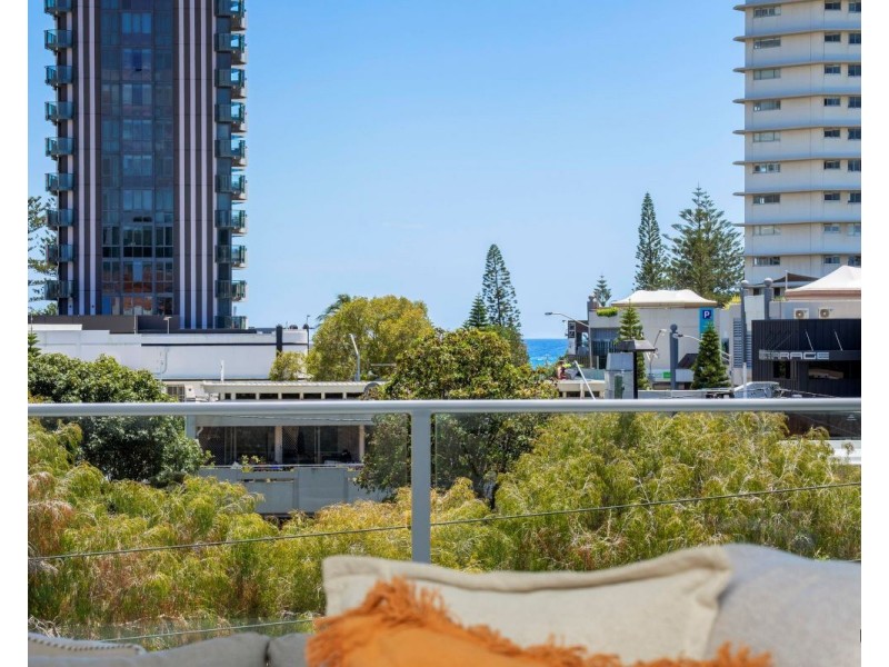 22/15 Dutton Street, Coolangatta QLD 4225