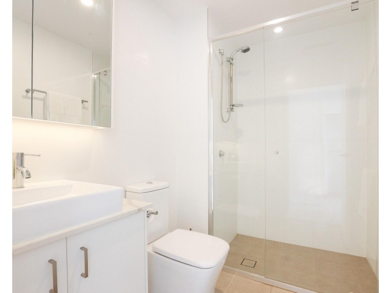 304/51 Peerless Avenue, Mermaid Beach QLD 4218