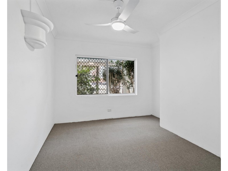 13/26 Old Burleigh Road, Surfers Paradise QLD 4217