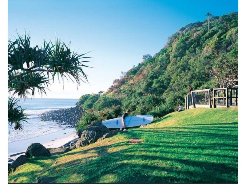 7B Spindrift Court, Burleigh Waters QLD 4220