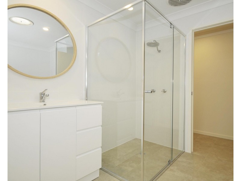 2/46 Woodland Drive, Reedy Creek QLD 4227