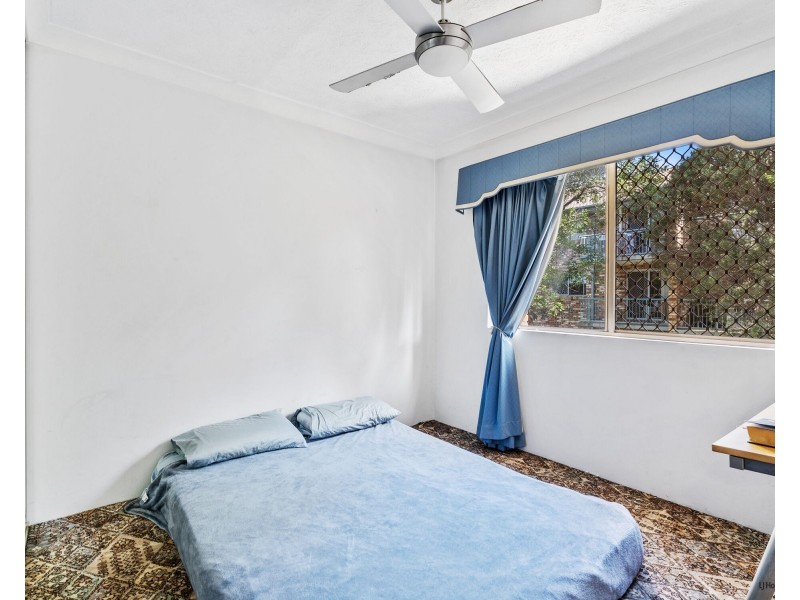 12/9 Ocean Street, Coolangatta QLD 4225