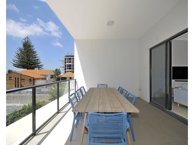 1/1453 Gold Coast Highway, Palm Beach QLD 4221