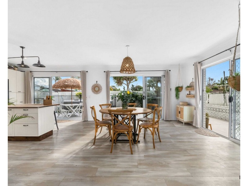 1/65 Leyte Avenue, Palm Beach QLD 4221