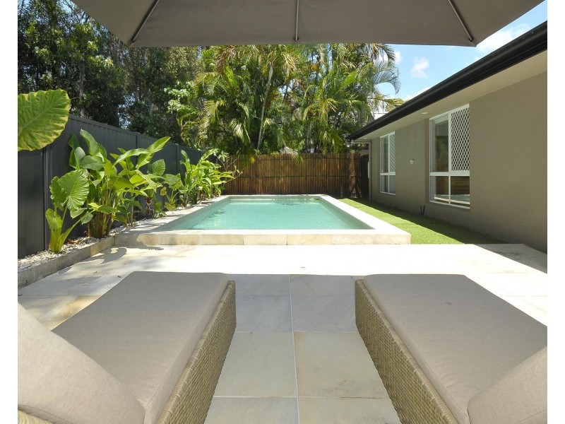 7 Seville Circuit, Burleigh Waters QLD 4220