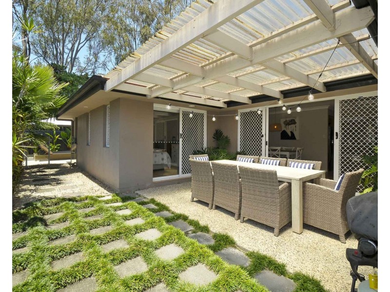 7 Seville Circuit, Burleigh Waters QLD 4220
