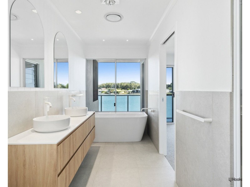 1/86 Parnki Parade, Palm Beach QLD 4221