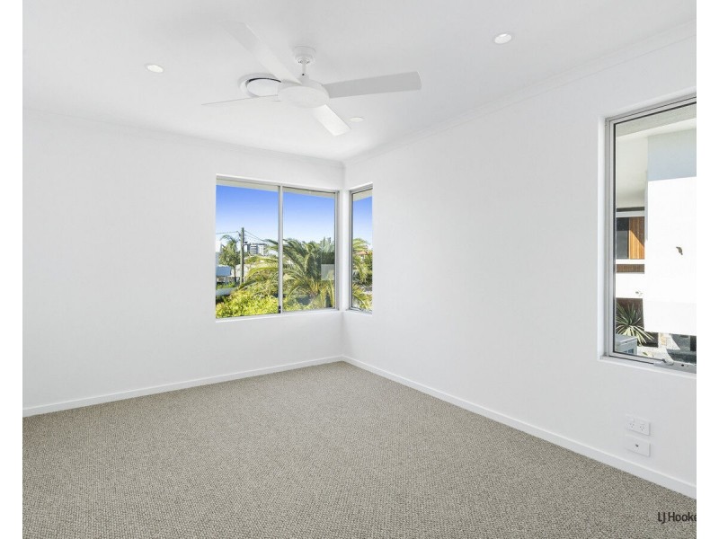 1/86 Parnki Parade, Palm Beach QLD 4221