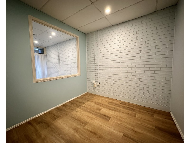 82 Griffith Street, Coolangatta QLD 4225