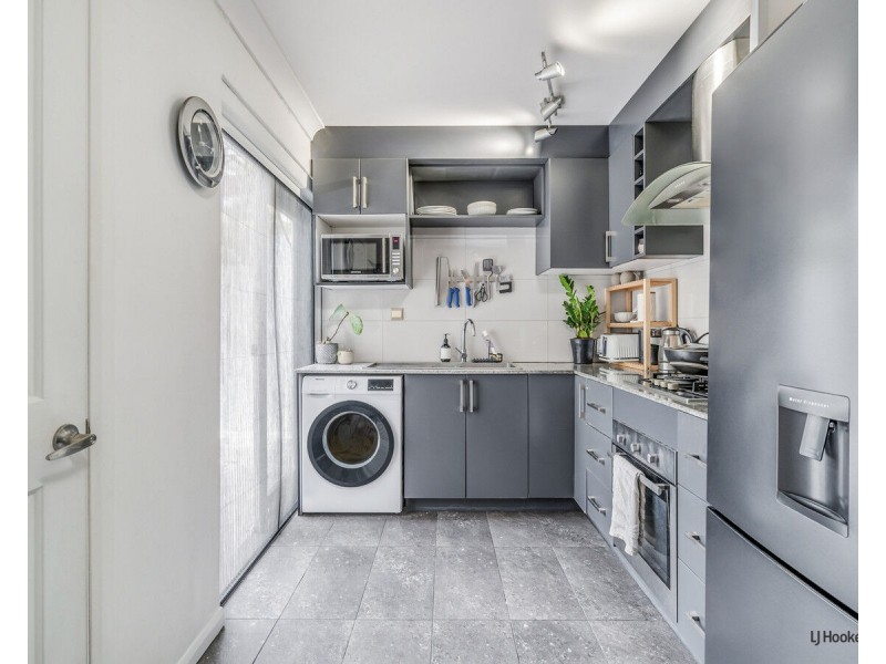 2/28 Murlong Crescent, Palm Beach QLD 4221