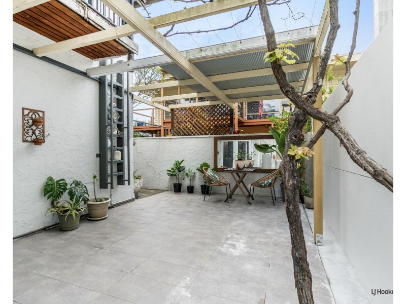 2/28 Murlong Crescent, Palm Beach QLD 4221