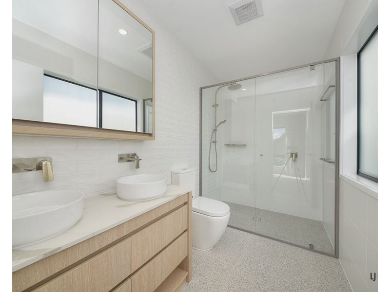 1/12 Seventh Avenue, Palm Beach QLD 4221
