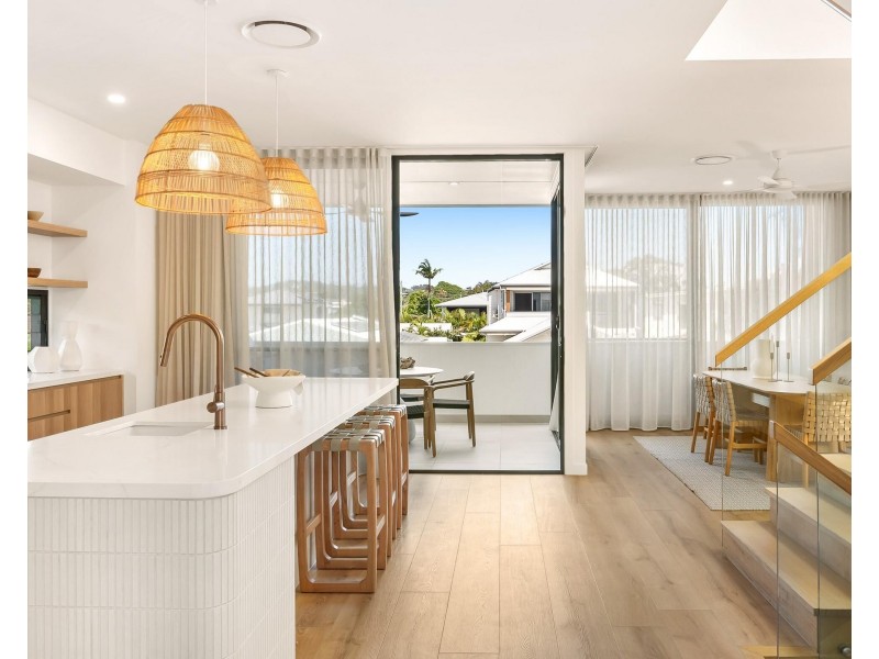 3/5 Molucca Avenue, Palm Beach QLD 4221