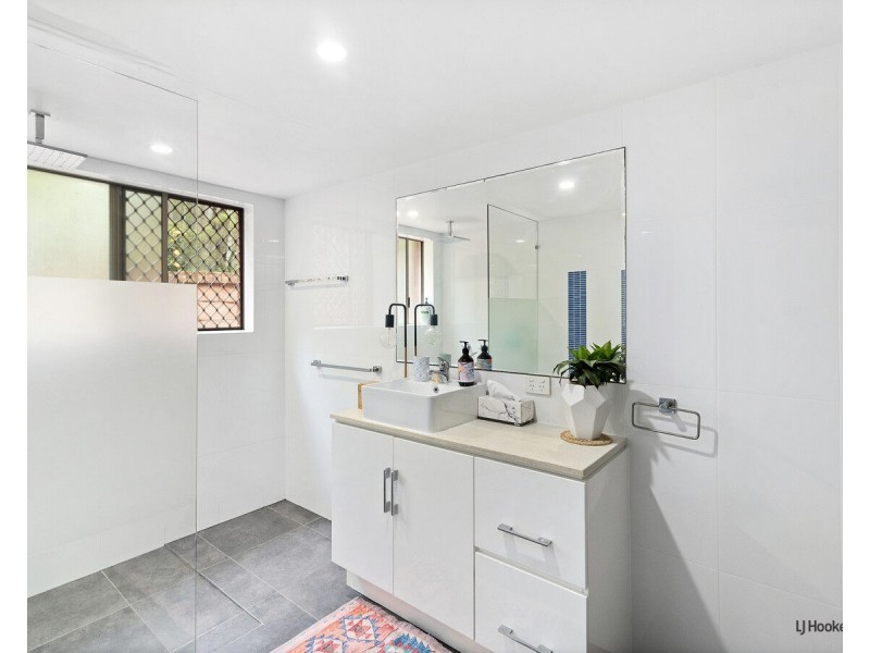 1/10 Twelfth Avenue, Palm Beach QLD 4221