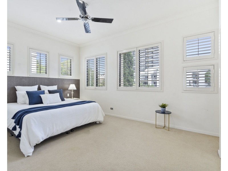 101 Stanhill Drive, Surfers Paradise QLD 4217