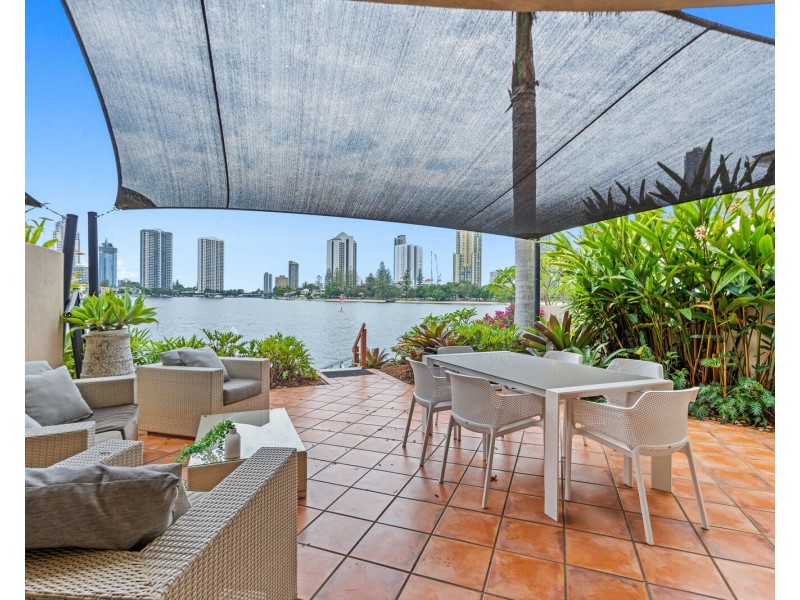 101 Stanhill Drive, Surfers Paradise QLD 4217