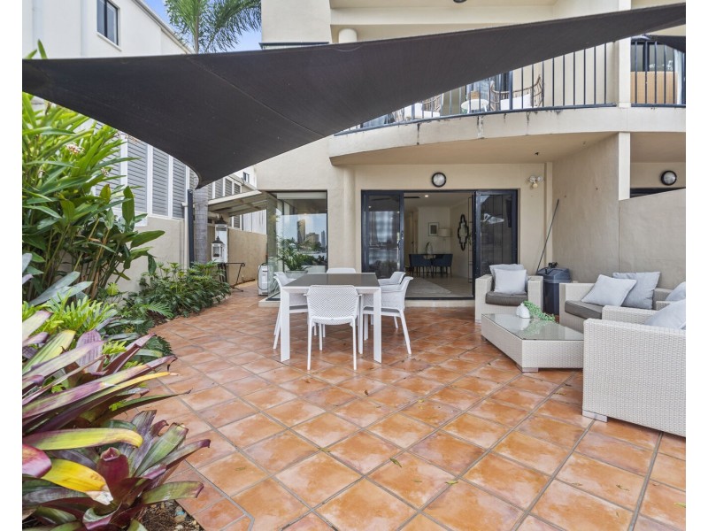 101 Stanhill Drive, Surfers Paradise QLD 4217