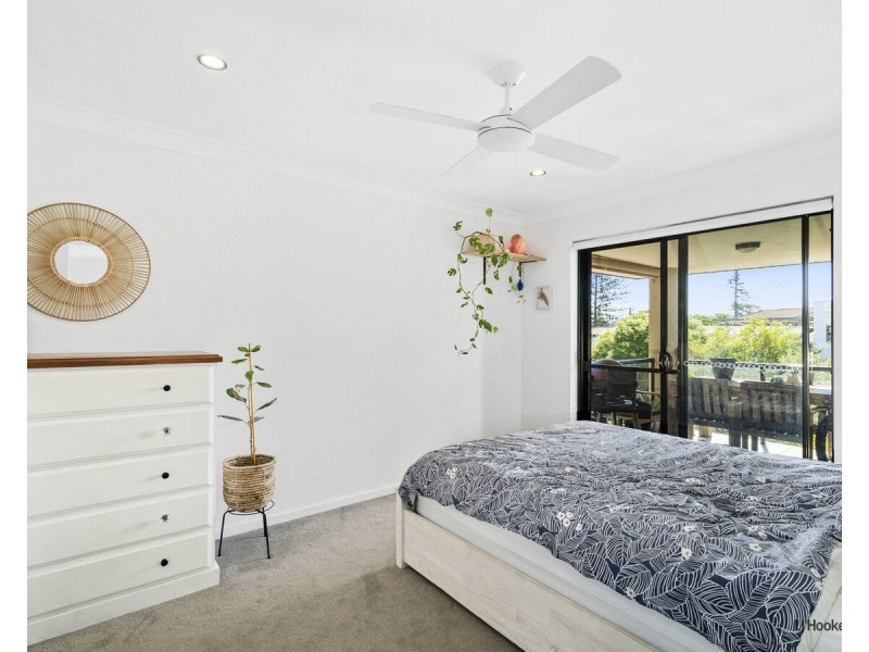 18/111-113 Golden Four Drive, Bilinga QLD 4225