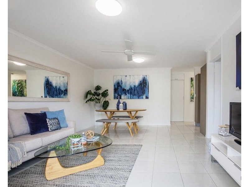 2/738 Pacific Parade, Currumbin QLD 4223