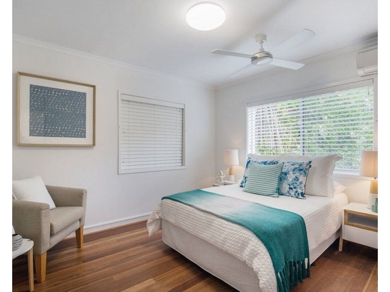 2/738 Pacific Parade, Currumbin QLD 4223