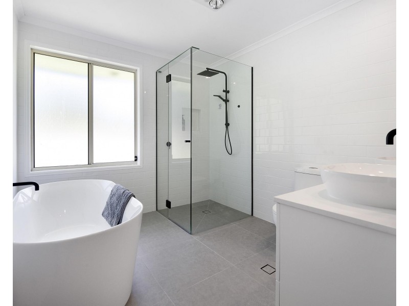 21 Forest-Oak Drive, Upper Coomera QLD 4209