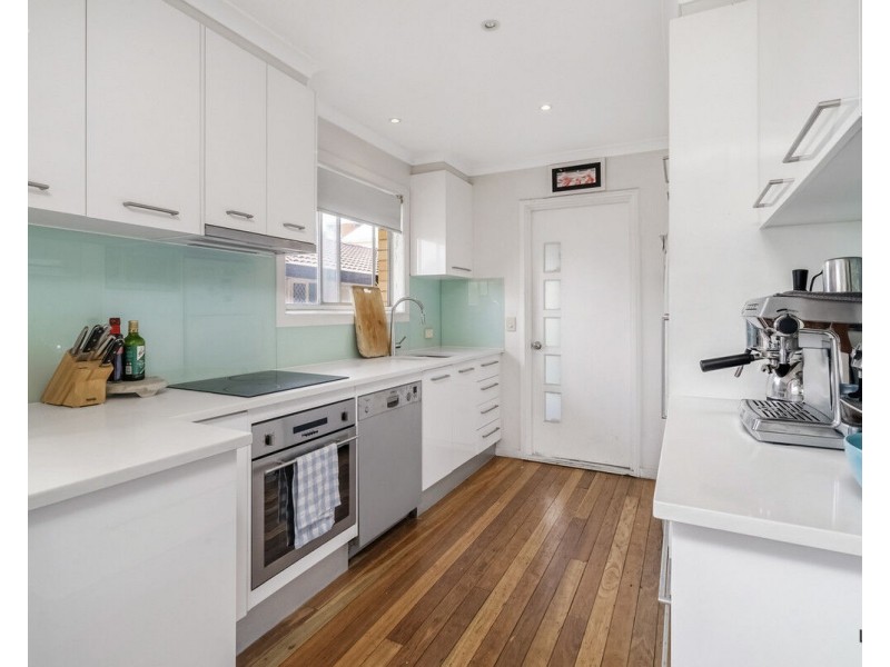 2/51 Hayle Street, Burleigh Heads QLD 4220
