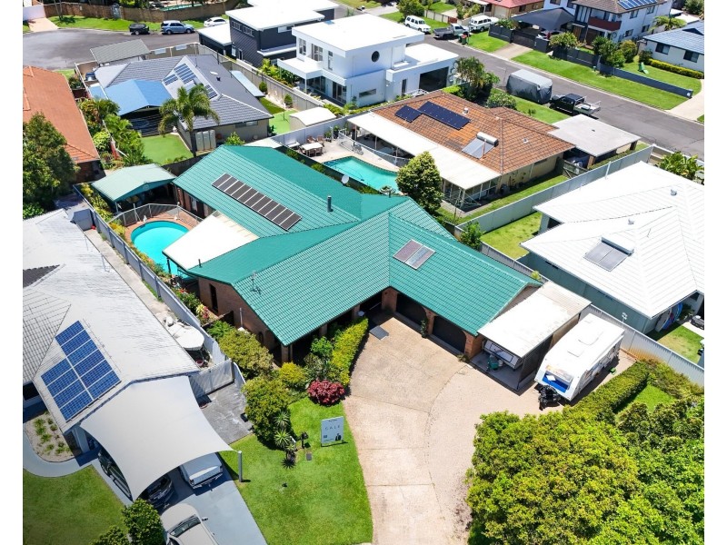 33 Spindle Street, Palm Beach QLD 4221