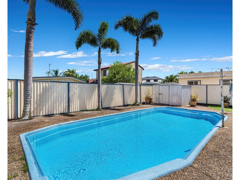 27 Twelfth Avenue, Palm Beach QLD 4221