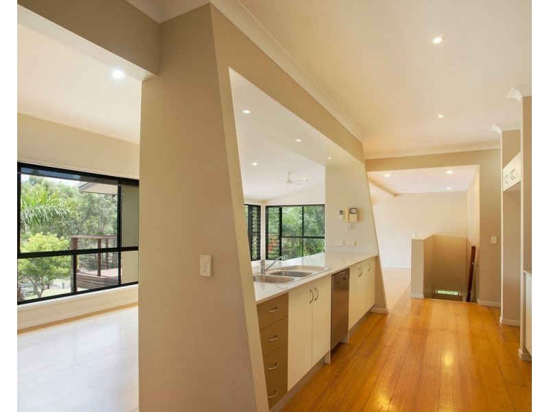 11 Molonglo Close, Reedy Creek QLD 4227