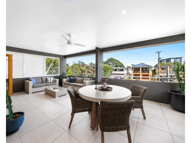 2/14 Fifteenth Avenue, Palm Beach QLD 4221