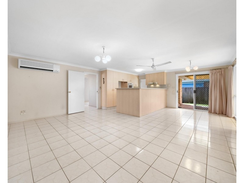 11 Saffron Street, Elanora QLD 4221