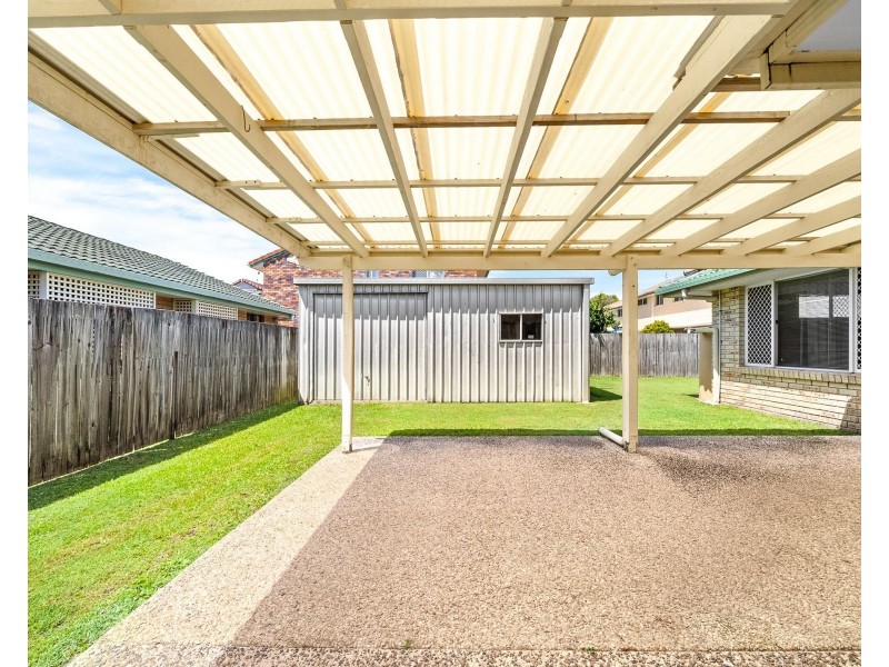 11 Saffron Street, Elanora QLD 4221