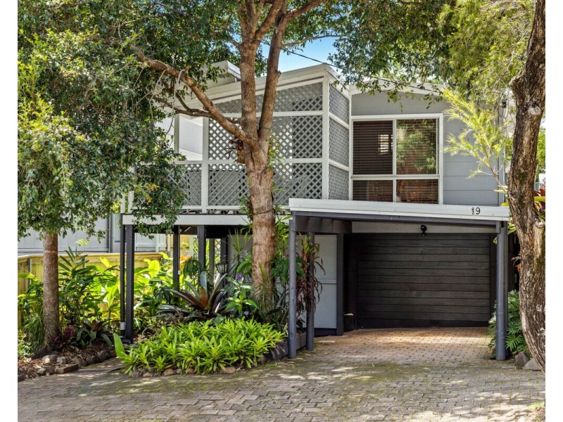 19 Wade Street, Tugun QLD 4224