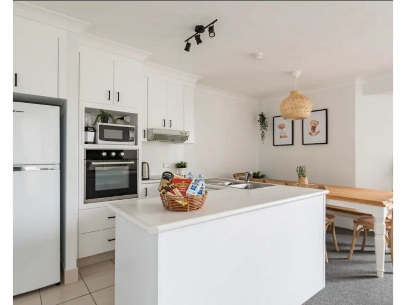 22/14 Jefferson Lane, Palm Beach QLD 4221