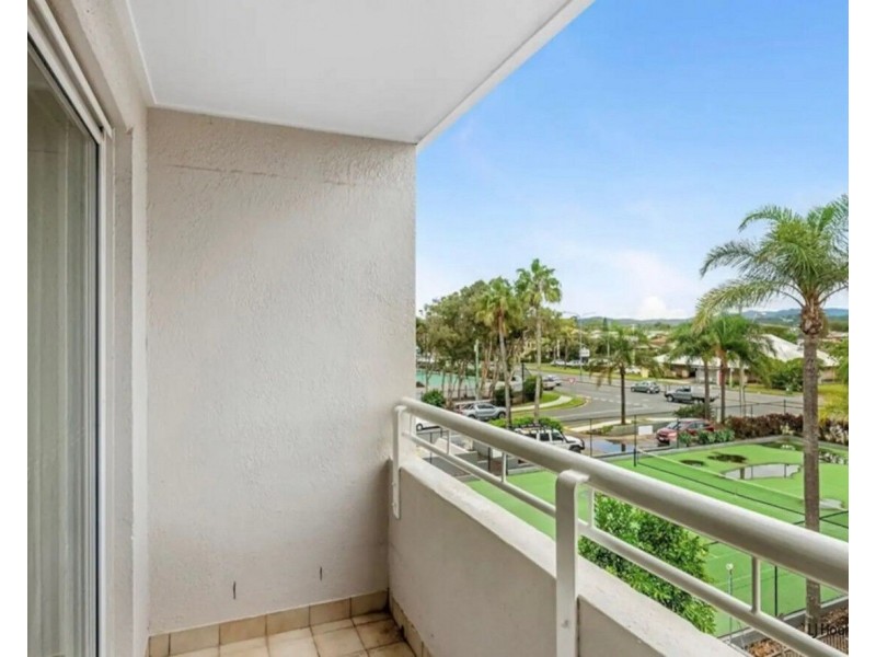 22/14 Jefferson Lane, Palm Beach QLD 4221