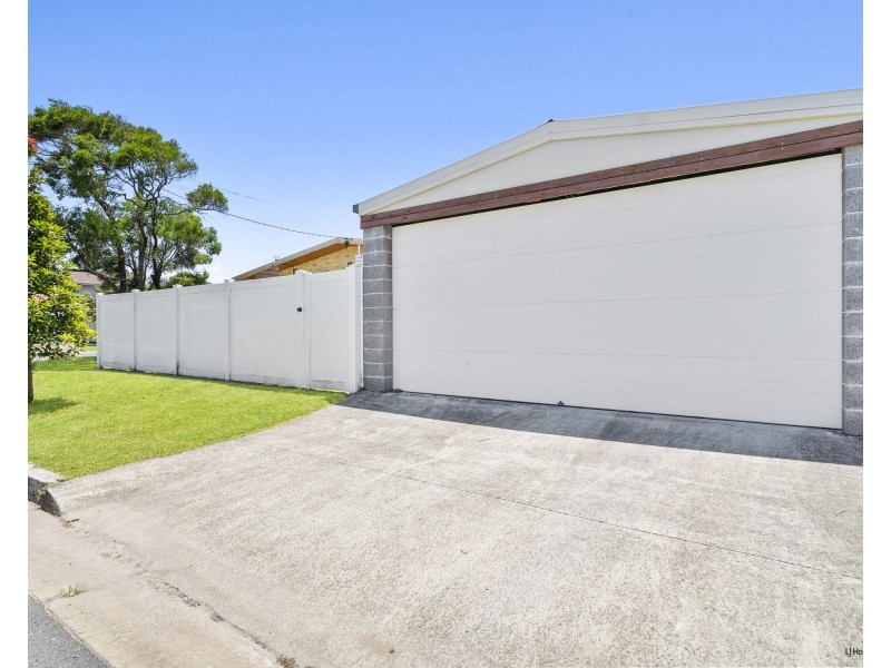 48 Fifth Avenue, Palm Beach QLD 4221