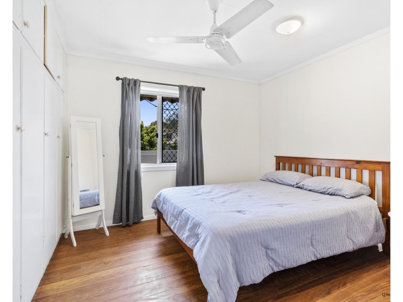 48 Fifth Avenue, Palm Beach QLD 4221